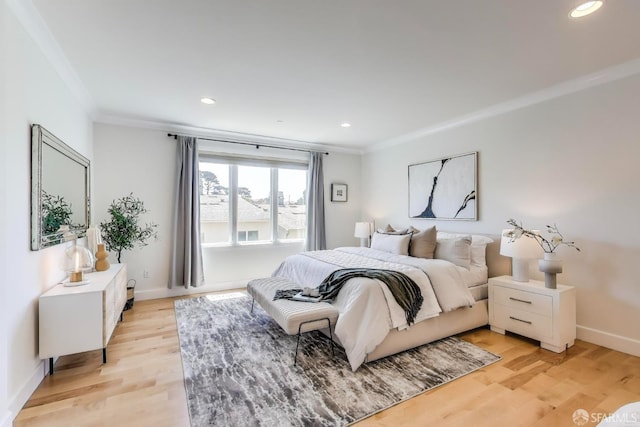 165 Summit Way, San Francisco, CA 94132 - bedroom featuring ornamental molding, light wood-style floors, recessed lighting, and baseboards