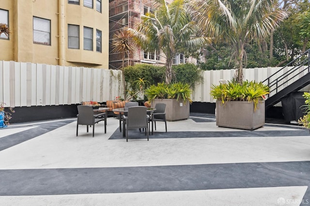631 Ofarrell St Unit 812, San Francisco, CA 94109 - view of patio / terrace with outdoor dining area