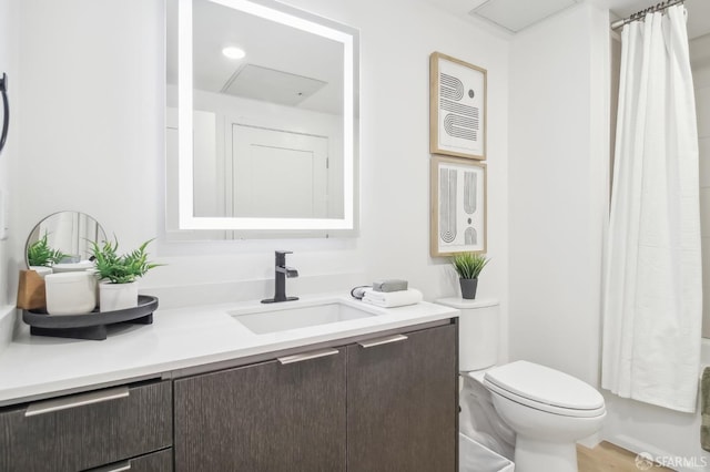 52 Kirkwood Ave Unit 321, San Francisco, CA 94124 - full bath with toilet, vanity, and a shower with curtain