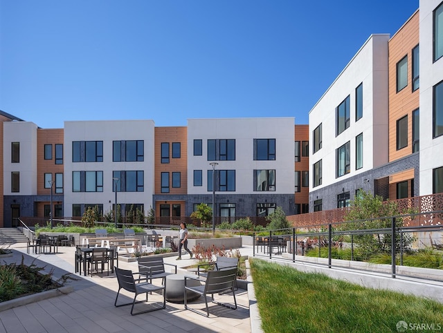 52 Kirkwood Ave Unit 321, San Francisco, CA 94124 - view of community featuring fence