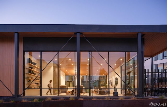 52 Kirkwood Ave Unit 321, San Francisco, CA 94124 - view of rear view of property