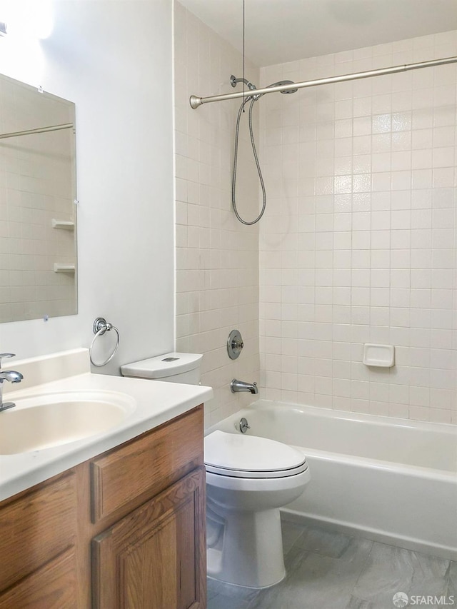 5020 Clarke St, Oakland, CA 94609 - full bathroom featuring shower / bathtub combination, toilet, and vanity