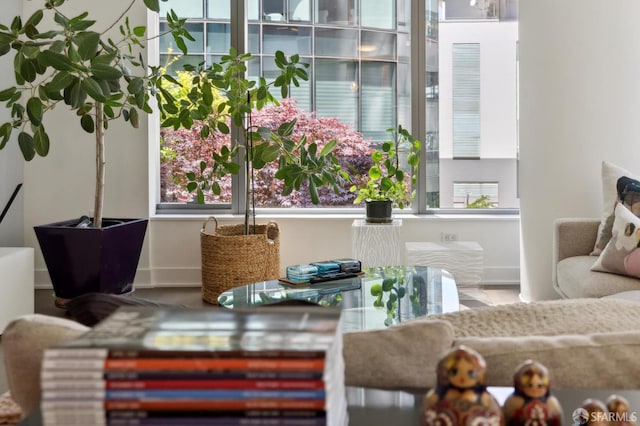 333 Beale St Unit 4E, San Francisco, CA 94105 - living area with plenty of natural light