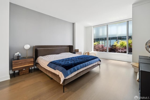 333 Beale St Unit 4E, San Francisco, CA 94105 - bedroom featuring wood finished floors and baseboards