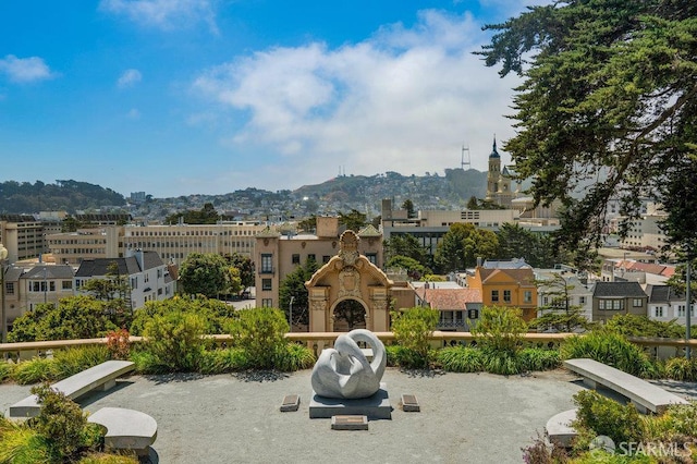 57 Masonic Ave, San Francisco, CA 94118 - surrounding community with a mountain view