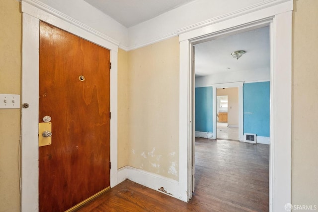 2714 Diamond St, San Francisco, CA 94131 - foyer featuring wood finished floors and baseboards