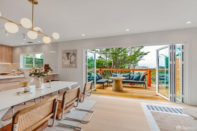 115 Gladeview Way, San Francisco, CA 94131 - dining room with wood finished floors and recessed lighting