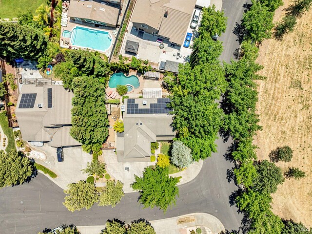 2035 Kirkwood Ct, Fairfield, CA 94534 - drone / aerial view of a pool