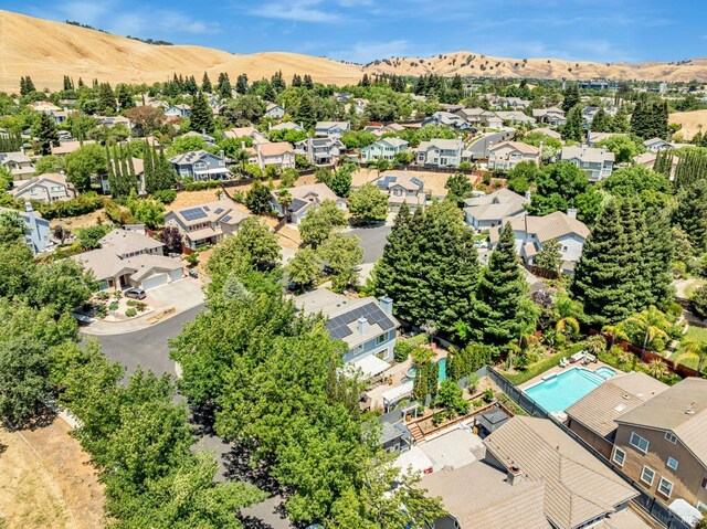 2035 Kirkwood Ct, Fairfield, CA 94534 - aerial view of residential area featuring a mountainous background