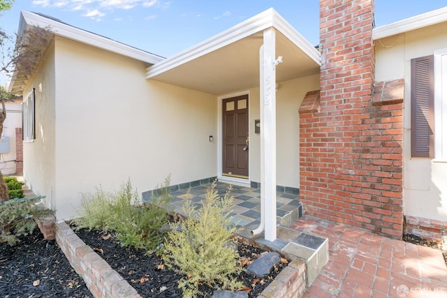532 Vista Ct, Millbrae, CA 94030 - doorway to property featuring stucco siding