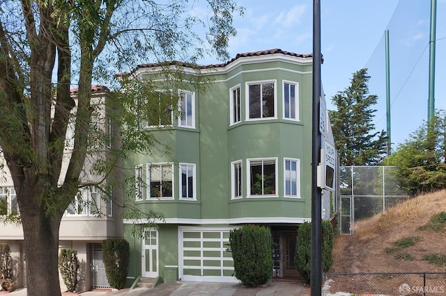 view of front of house featuring a garage