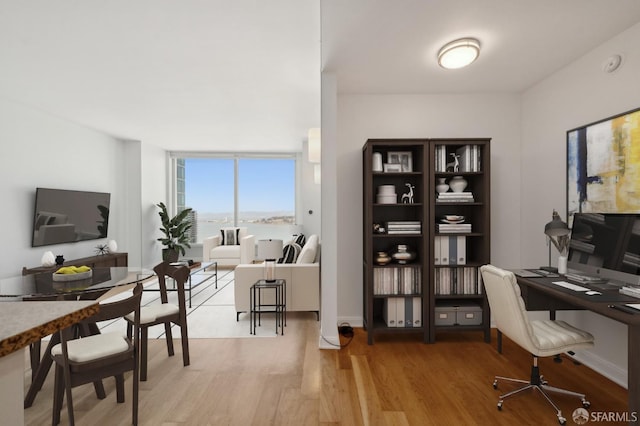 425 1st St Unit 3401, San Francisco, CA 94107 - home office featuring wood finished floors
