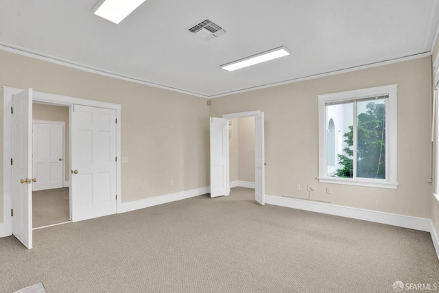 2108 Lakeshore Ave, Oakland, CA 94606 - unfurnished room with carpet and crown molding
