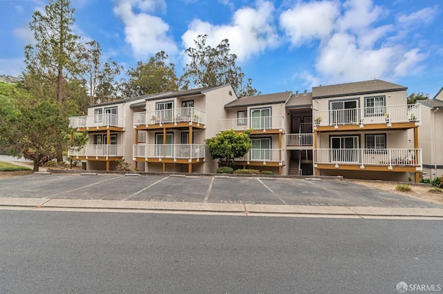1021 San Luis Cir Unit 614, Daly City, CA 94014 - view of property with uncovered parking