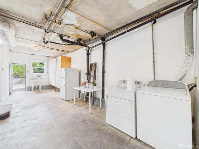 65 Danton St, San Francisco, CA 94112 - washroom featuring washer and dryer