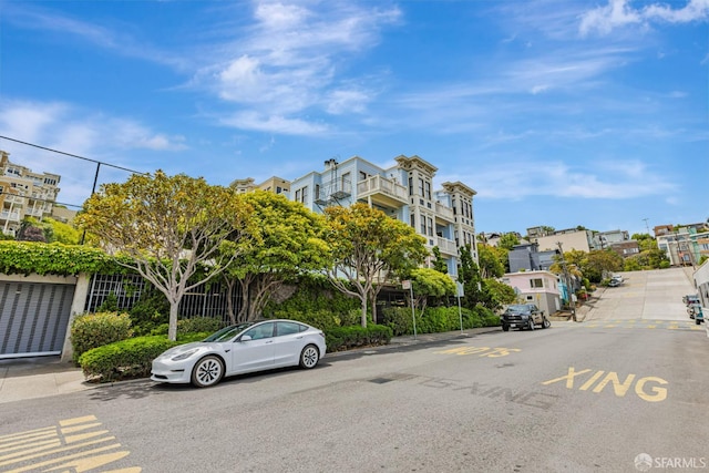 605 Carolina St, San Francisco, CA 94107 - view of property with a residential view