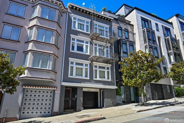 1630 Clay St Unit 4, San Francisco, CA 94109 - view of property featuring an attached garage