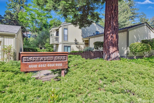 4444 Clarewood Dr, Oakland, CA 94618 - photo 2