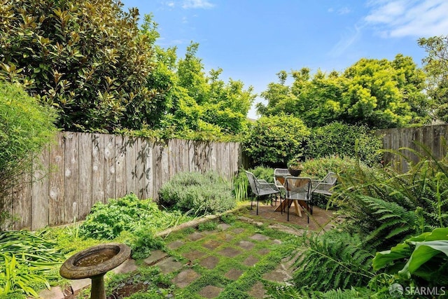 30 Lloyd St, San Francisco, CA 94117 - fenced backyard featuring a patio area
