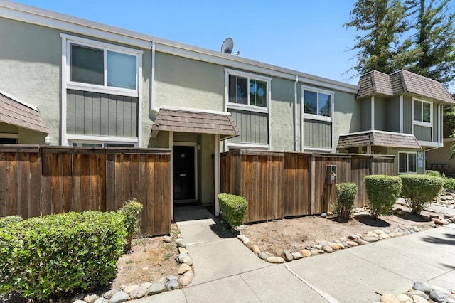 1390 Callen St Unit C, Vacaville, CA 95688 - photo 2