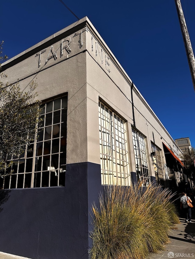 view of building exterior