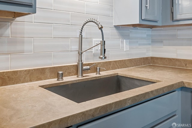 550 S Van Ness Ave Unit 306, San Francisco, CA 94110 - kitchen view of backsplash and blue cabinetry