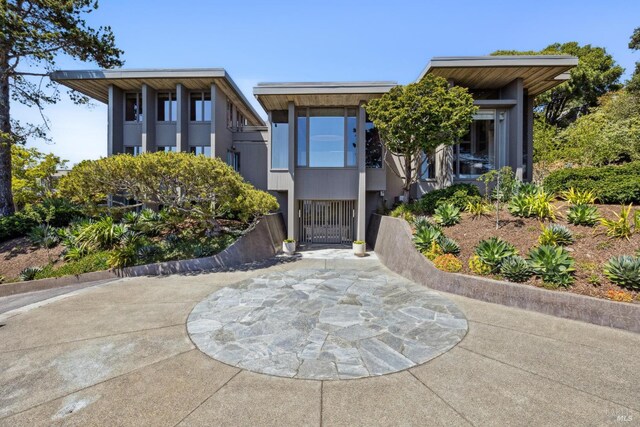 83 Mount Tiburon Rd, Tiburon, CA 94920 - view of front facade