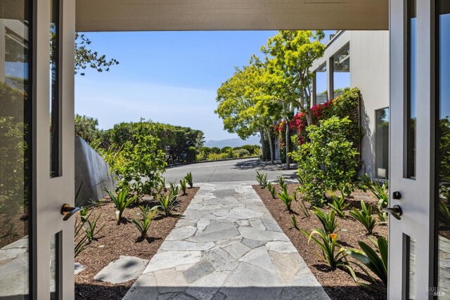 83 Mount Tiburon Rd, Tiburon, CA 94920 - view of patio / terrace