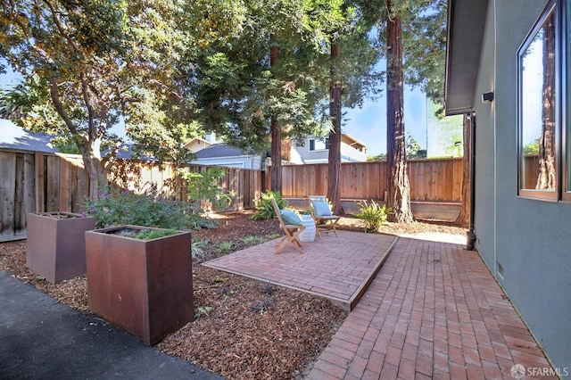 206 Donohoe St, East Palo Alto, CA 94303 - fenced backyard featuring a patio