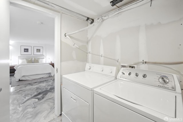 206 Donohoe St, East Palo Alto, CA 94303 - laundry area with washer and clothes dryer