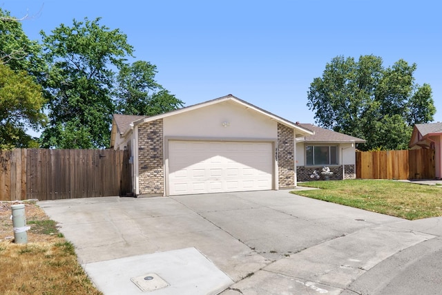 8467 Country Greens Ct, Sacramento, CA 95828 - photo 2