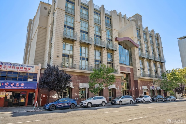 423 7th St Unit 303, Oakland, CA 94607 - view of building exterior