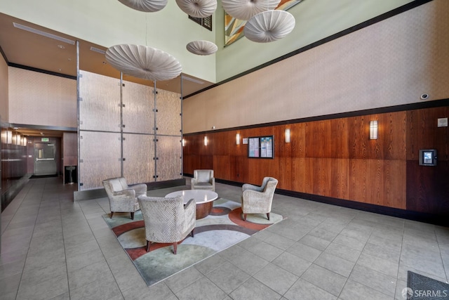 423 7th St Unit 303, Oakland, CA 94607 - lobby with a towering ceiling and wooden walls