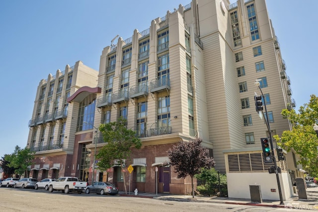 423 7th St Unit 303, Oakland, CA 94607 - view of apartment building / complex