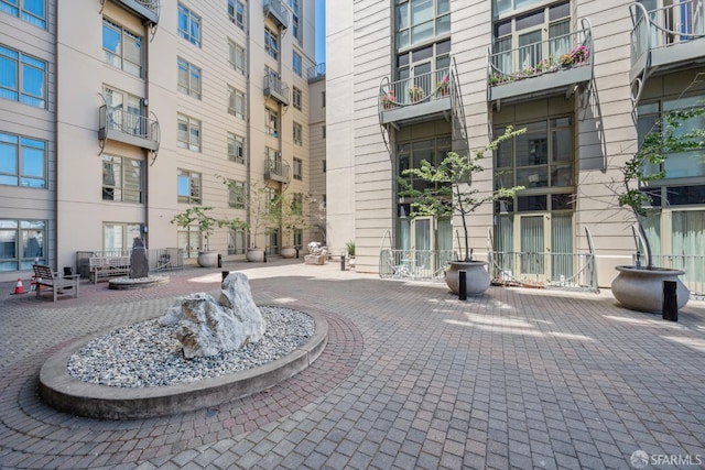 423 7th St Unit 303, Oakland, CA 94607 - surrounding community