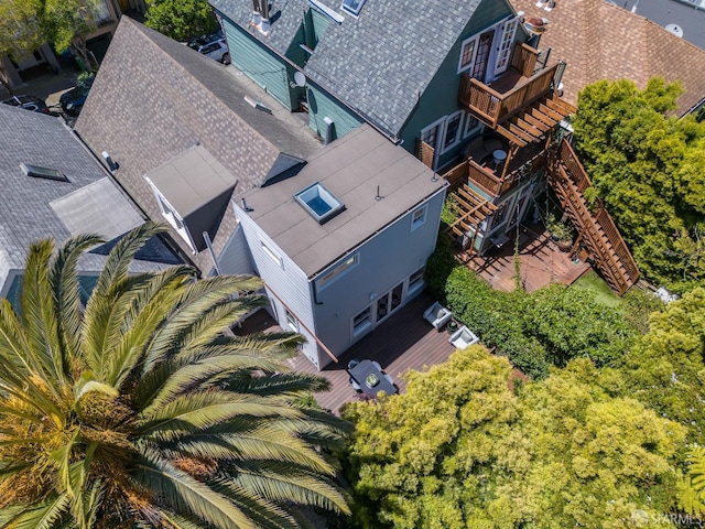 aerial view of property and surrounding area