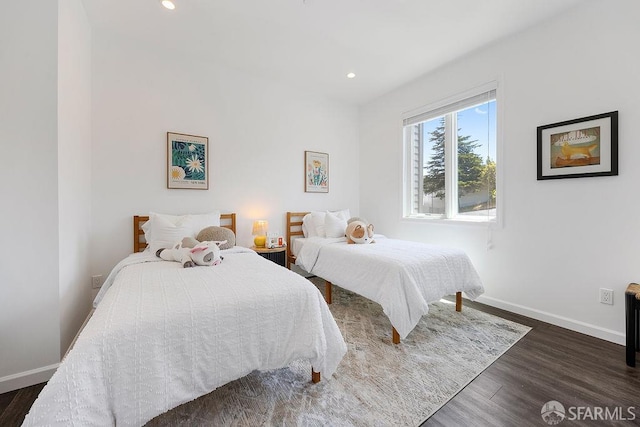299 Sagamore St, San Francisco, CA 94112 - bedroom featuring dark wood-style floors and recessed lighting