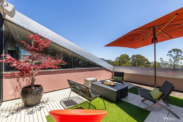 6353 Skyline Blvd, Oakland, CA 94611 - view of patio with a fire pit