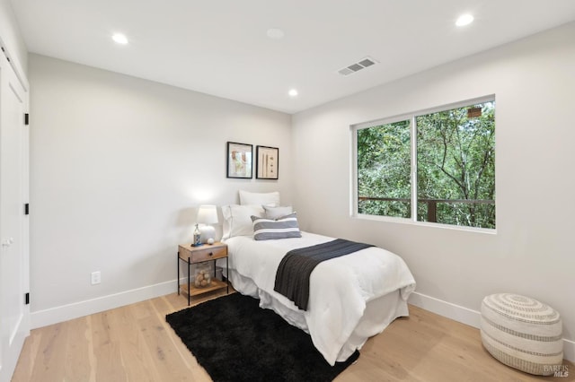 745 Redwood Rd, San Anselmo, CA 94960 - bedroom with light wood-type flooring, recessed lighting, and baseboards