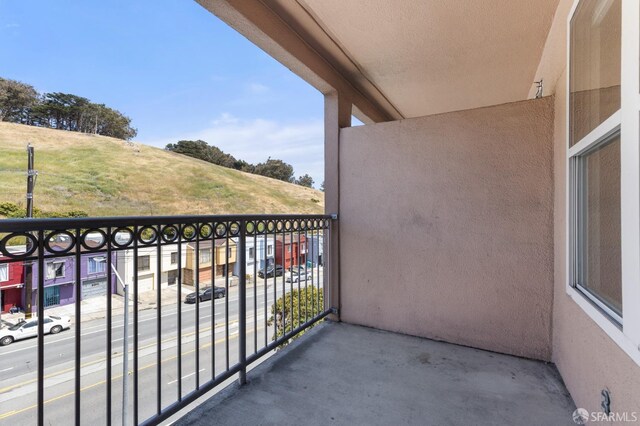 163 Stoneridge Ln, San Francisco, CA 94134 - view of balcony