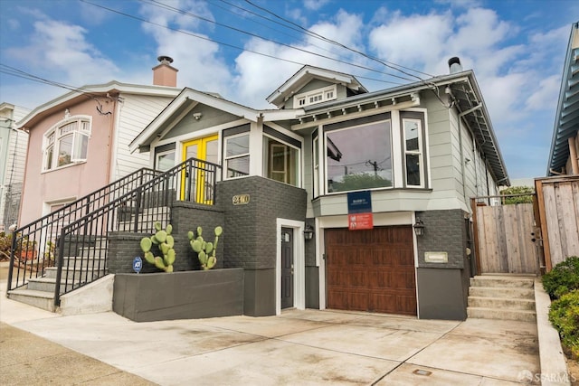 view of front facade featuring a garage