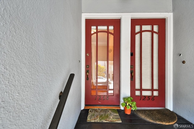 1258 York St, San Francisco, CA 94110 - entrance to property featuring stucco siding