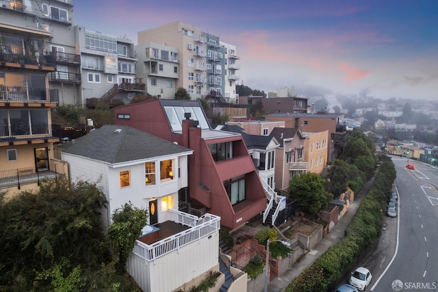 view of aerial view at dusk