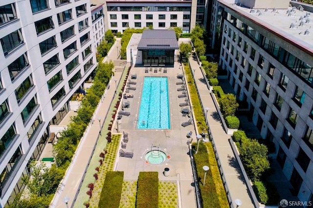 view of swimming pool