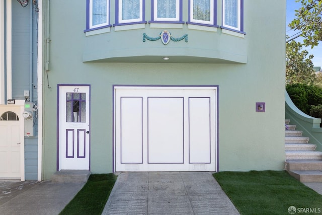 47 Brunswick St, San Francisco, CA 94112 - entrance to property featuring stucco siding