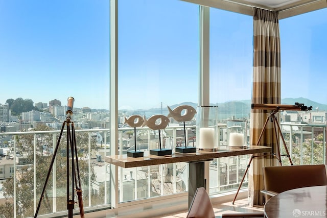 Listing photo 3 for 1200 California St Unit 8B, San Francisco CA 94109