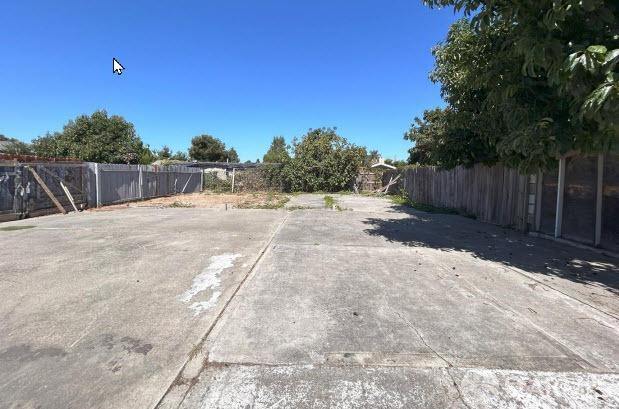 558 A St, Hayward, CA 94541 - view of yard with a fenced backyard