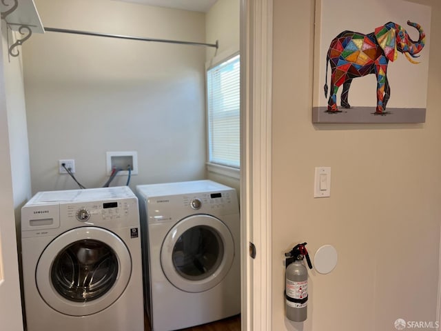 558 A St, Hayward, CA 94541 - washroom with laundry area and independent washer and dryer