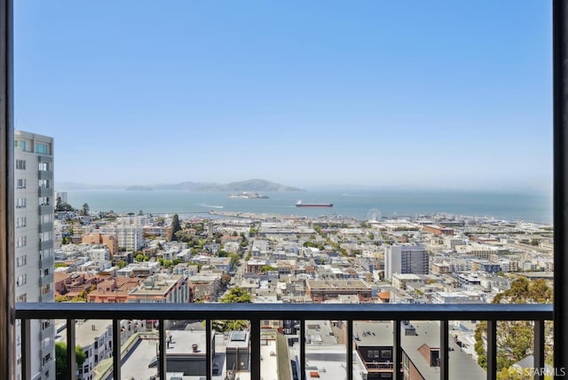 999 Green St Unit 1403, San Francisco, CA 94133 - balcony with a view of city and a water view