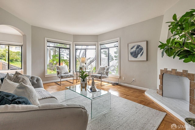 901 Teresita Blvd, San Francisco, CA 94127 - living area with arched walkways and baseboards